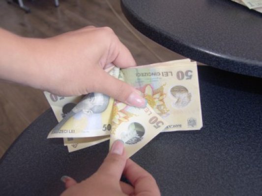 Firmele care vor bani de la UE nu vor mai fi obligate să facă licitaţii